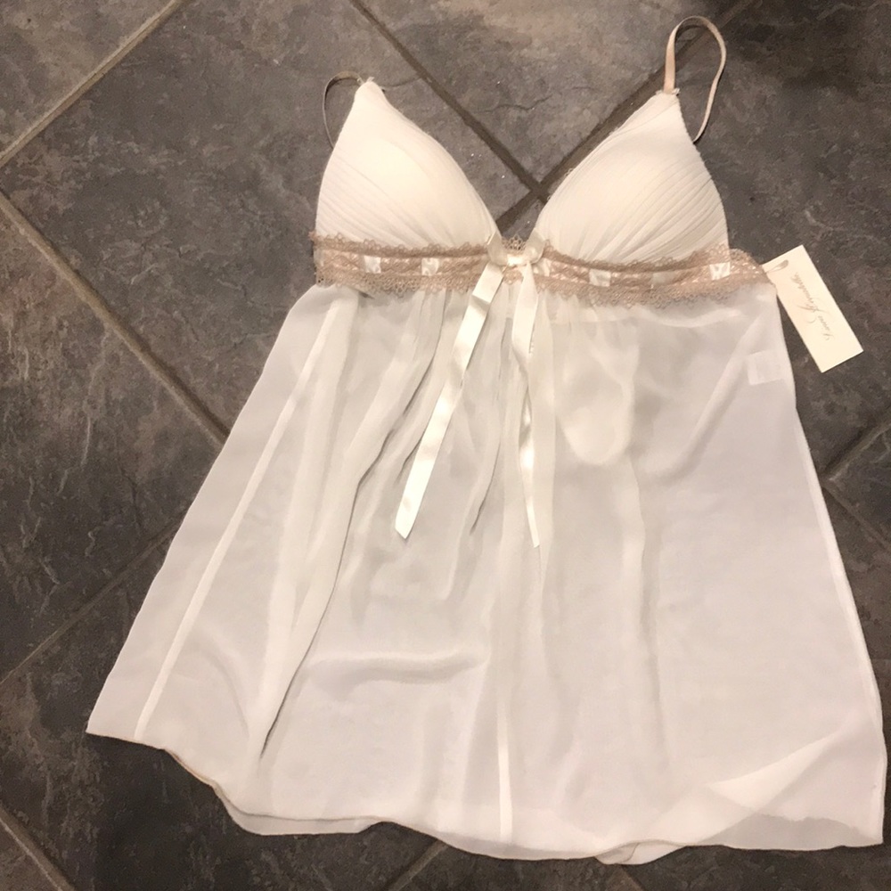 Lindea donatella chemise and thong.